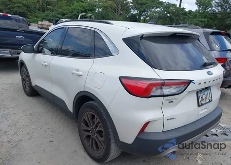 2020 Ford Escape Sel z USA, uszkodzony, nr VIN 1FMCU0H61LUA92142